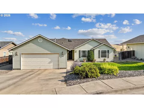 Exterior - 111 SW Quinney Pl, Pendleton, OR 97801 photo 1 of 10
