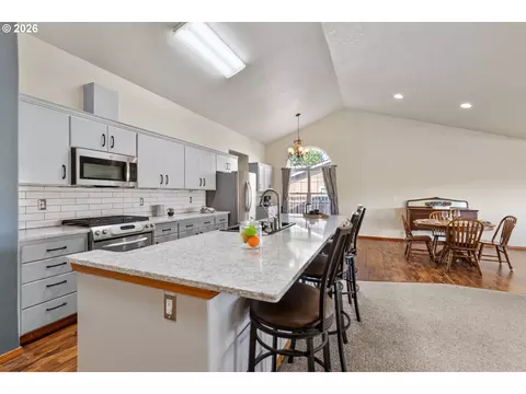 Kitchen - 111 SW Quinney Pl, Pendleton, OR 97801 photo 1 of 6