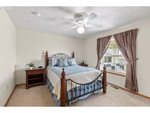 Bedroom - 111 SW Quinney Pl, Pendleton, OR 97801 photo 1 of 5