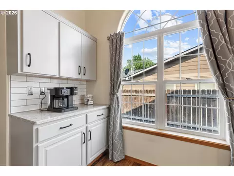 Kitchen - 111 SW Quinney Pl, Pendleton, OR 97801 photo 6 of 6