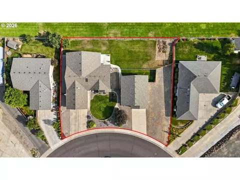 View/Area - 111 SW Quinney Pl, Pendleton, OR 97801 photo 3 of 5
