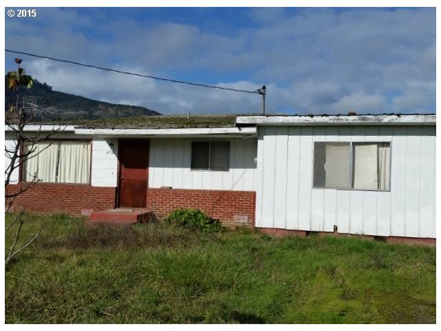 456 E Fourth Ave, Riddle, OR 97469 photo 1