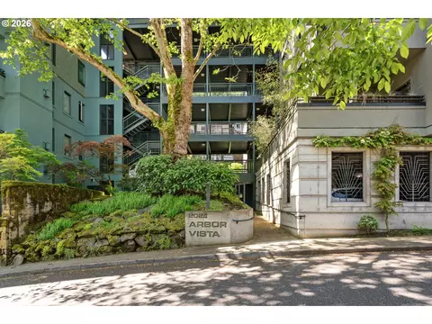 2024 SW Howards Way #405, Portland, OR 97201