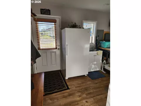 Other - 795 E St, Riddle, OR 97469 photo 9 of 12