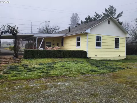 Other - 795 E St, Riddle, OR 97469 photo 4 of 12