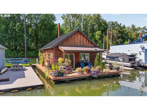 25000 NW St Helens Rd #24, Portland, OR 97231