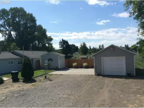 1860 E Hooker Rd, Hermiston, OR 97838 photo 1