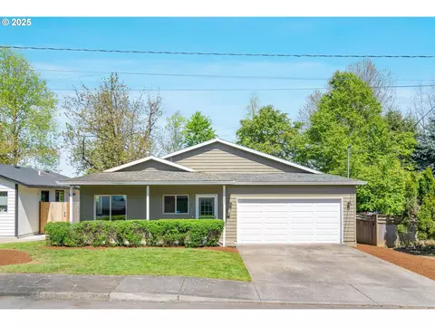 3621 N Newark St N, Portland, OR 97217