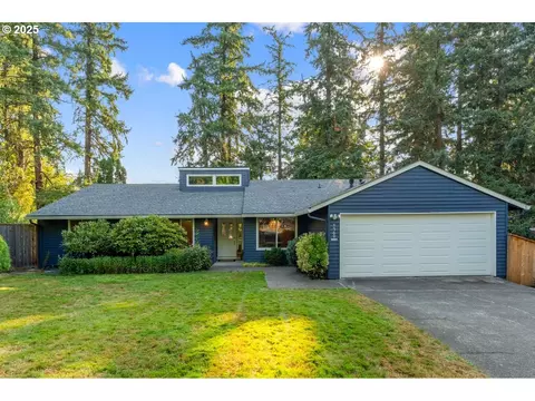 7560 SW Escalon Pl, Beaverton, OR 97008