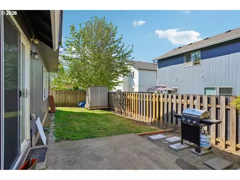 Exterior - 40348 Therese St, Sandy, OR 97055 photo 3 of 4