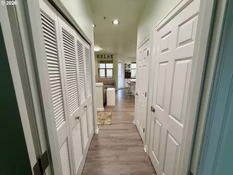 Entry Way - 37071 Dubarko Rd #8, Sandy, OR 97055 photo 2 of 4