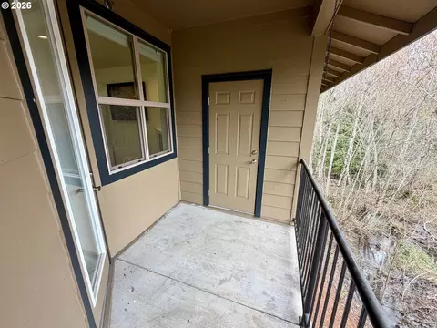Exterior - 37071 Dubarko Rd #8, Sandy, OR 97055 photo 2 of 4