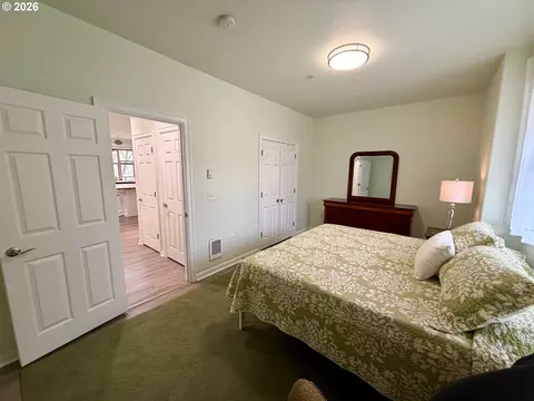 Bedroom - 37071 Dubarko Rd #8, Sandy, OR 97055 photo 4 of 4