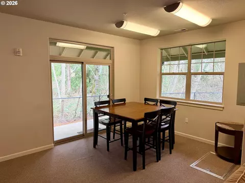 Dining - 37071 Dubarko Rd #8, Sandy, OR 97055 photo 1 of 1