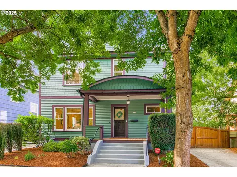516 NE Morris St, Portland, OR 97212