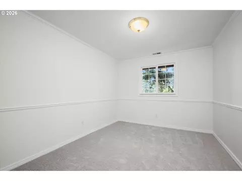 Bedroom - 2331 Todd St, Eugene, OR 97405 photo 7 of 8