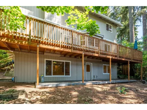 Exterior - 2331 Todd St, Eugene, OR 97405 photo 5 of 8
