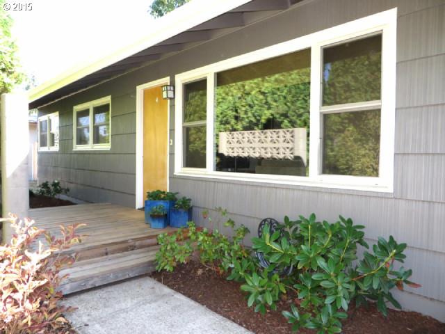746 Maxwell Rd, Eugene, OR 97404 photo 1