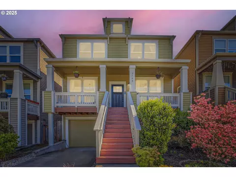 3768 NW Unrath Pl, Portland, OR 97229