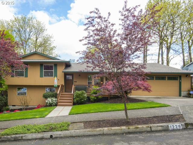 1228 SW Linneman Ave, Gresham, OR 97080 photo 1