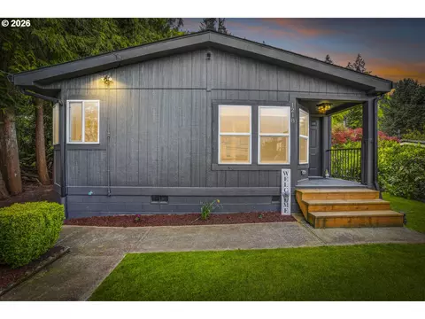 1218 W C St, Rainier, OR 97048