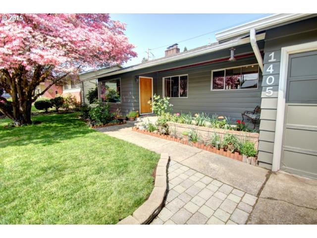 1405 Windsor Dr, Gladstone, OR 97027 photo 1