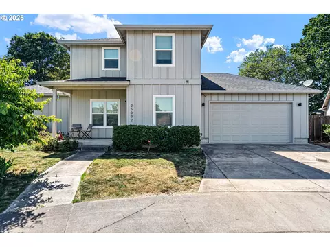 25092 Amber Ct, Veneta, OR 97487