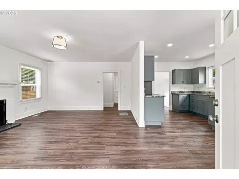 Living - 240 E Clarendon St, Gladstone, OR 97027 photo 1 of 8