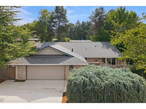 18800 NW Tolovana St, Portland, OR 97229