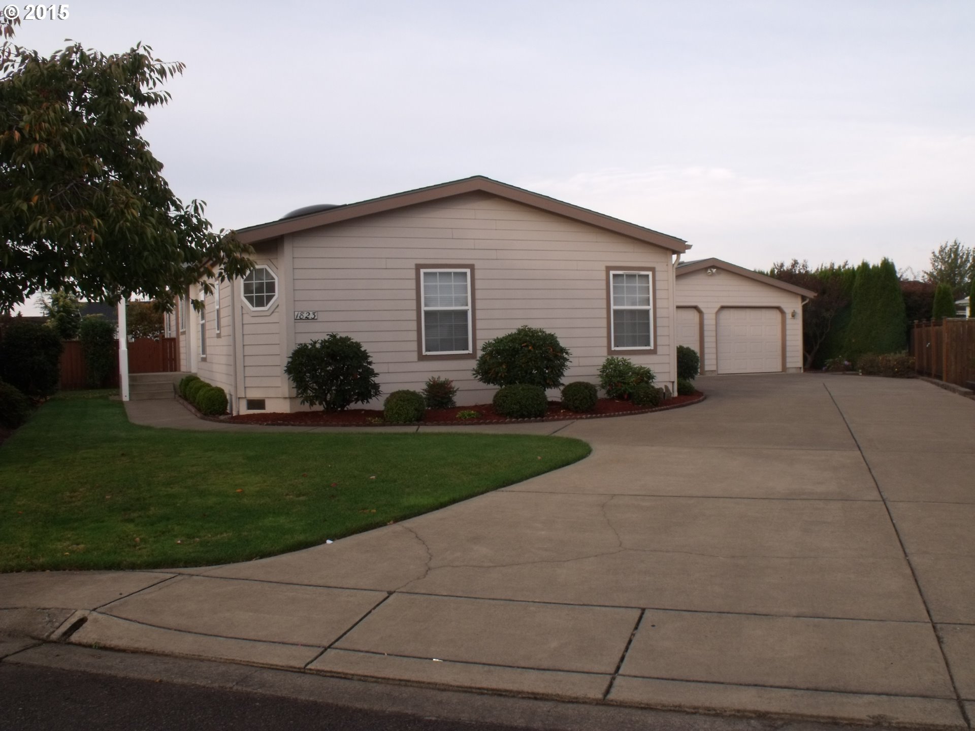 1823 Lea Mac Cir, Eugene, OR 97402 photo 1