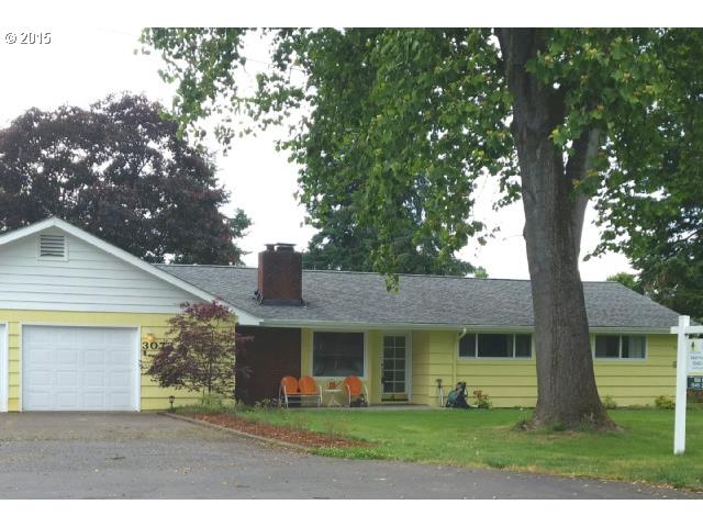 3072 Webster St, Eugene, OR 97404 photo 1