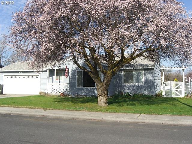 732 Mt Adams Ave, Boardman, OR 97818 photo 1
