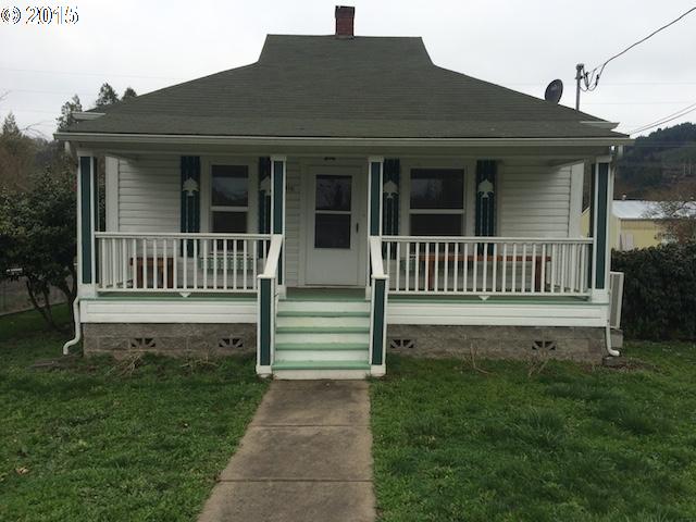 416 S Cedar St, Drain, OR 97435 photo 1