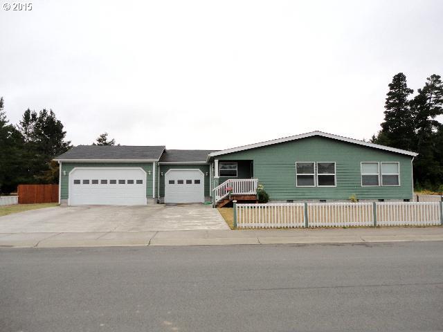 900 Cedar Loop, Lakeside, OR 97449 photo 1