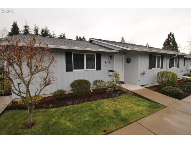 992 W L St, Springfield, OR 97477 photo 1