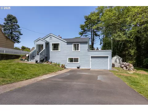 1911 NE 19th St, Lincoln City, OR 97367