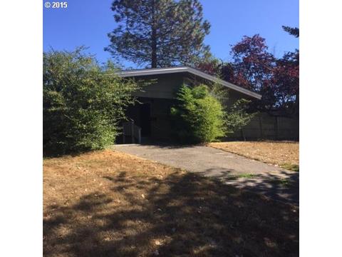 3215 Kincaid St, Eugene, OR 97405 photo 1