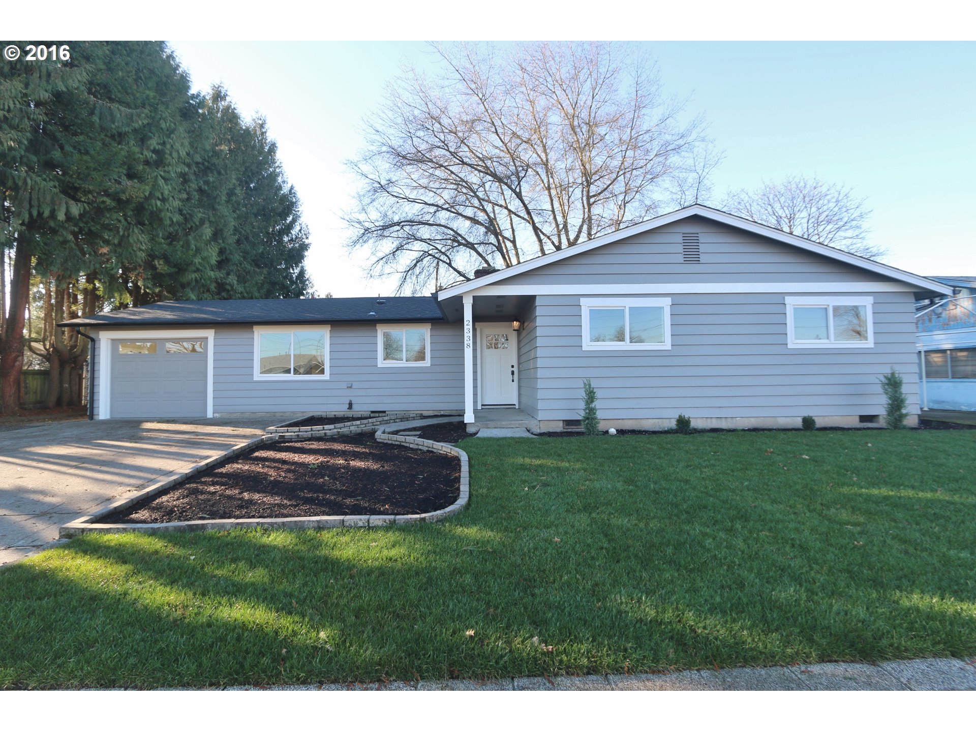 2338 Moore St, Eugene, OR 97404 photo 1