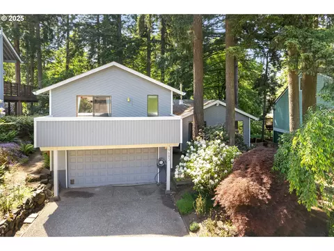 19683 Sun Cir, West Linn, OR 97068