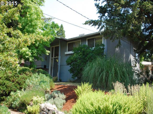 2325 Adams St, Eugene, OR 97405 photo 1