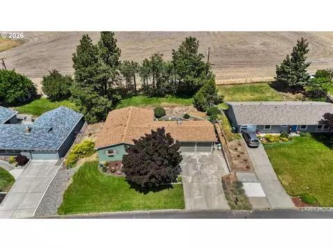 View/Area - 1321 NW King Ave, Pendleton, OR 97801 photo 2 of 3