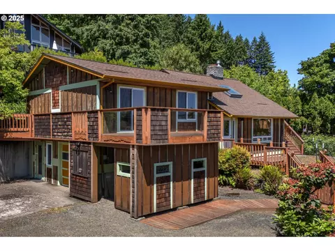 32813 NW Peak Rd, Scappoose, OR 97056