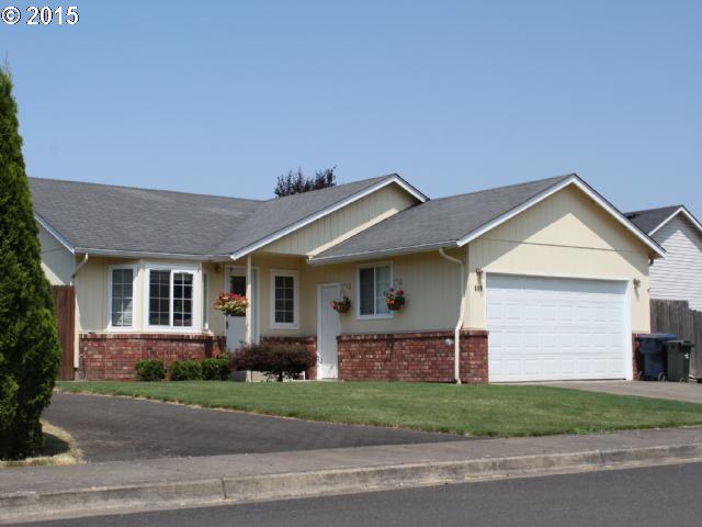 888 S 37th Pl, Springfield, OR 97478 photo 1