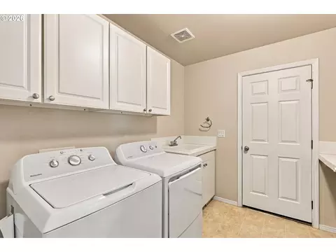 Other - 645 N Juniper Ct, Canby, OR 97013 photo 6 of 6