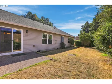 Exterior - 645 N Juniper Ct, Canby, OR 97013 photo 3 of 5