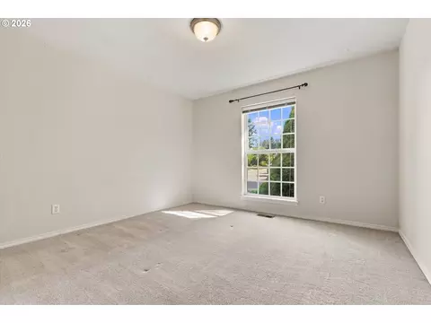 Bedroom - 645 N Juniper Ct, Canby, OR 97013 photo 1 of 4
