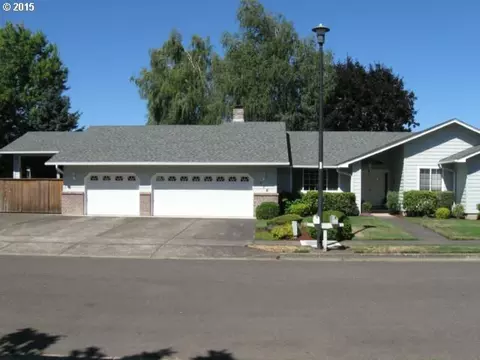 678 Driftwood Dr, Eugene, OR 97402 photo 1