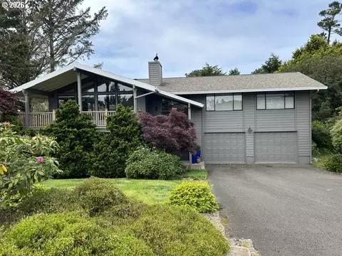 89606 Manion Dr, Warrenton, OR 97146