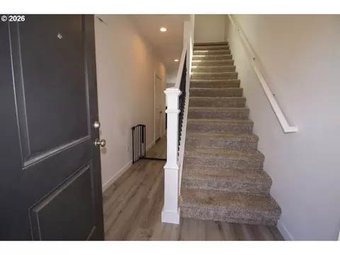 Entry Way - 822 S 22nd Ave, Cornelius, OR 97113 photo 1 of 5