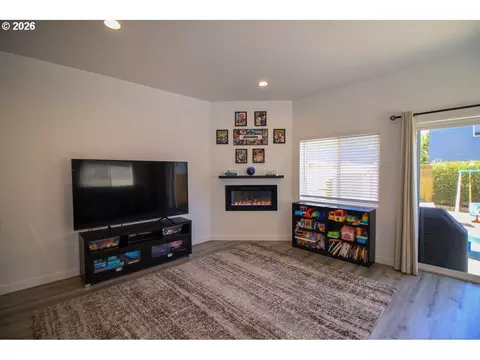 Living - 822 S 22nd Ave, Cornelius, OR 97113 photo 1 of 3
